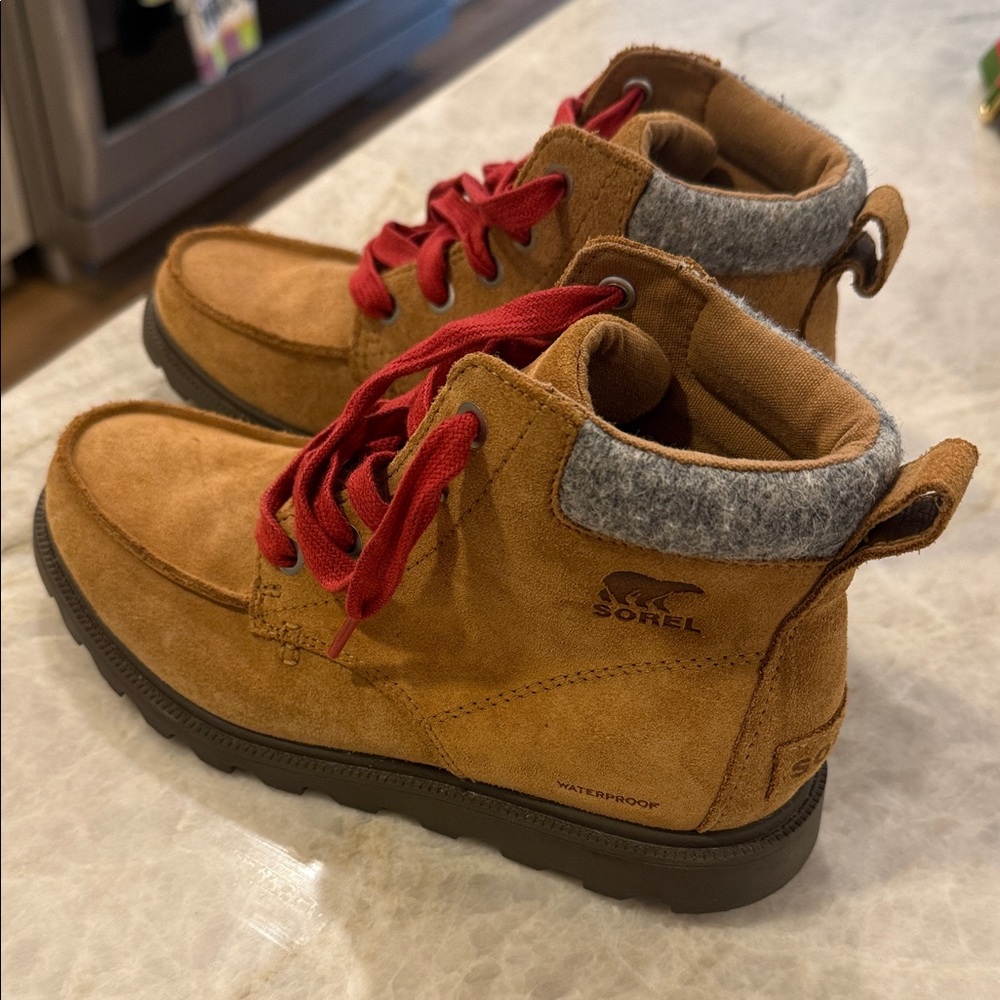 Sorel Brown Boots with Red Laces